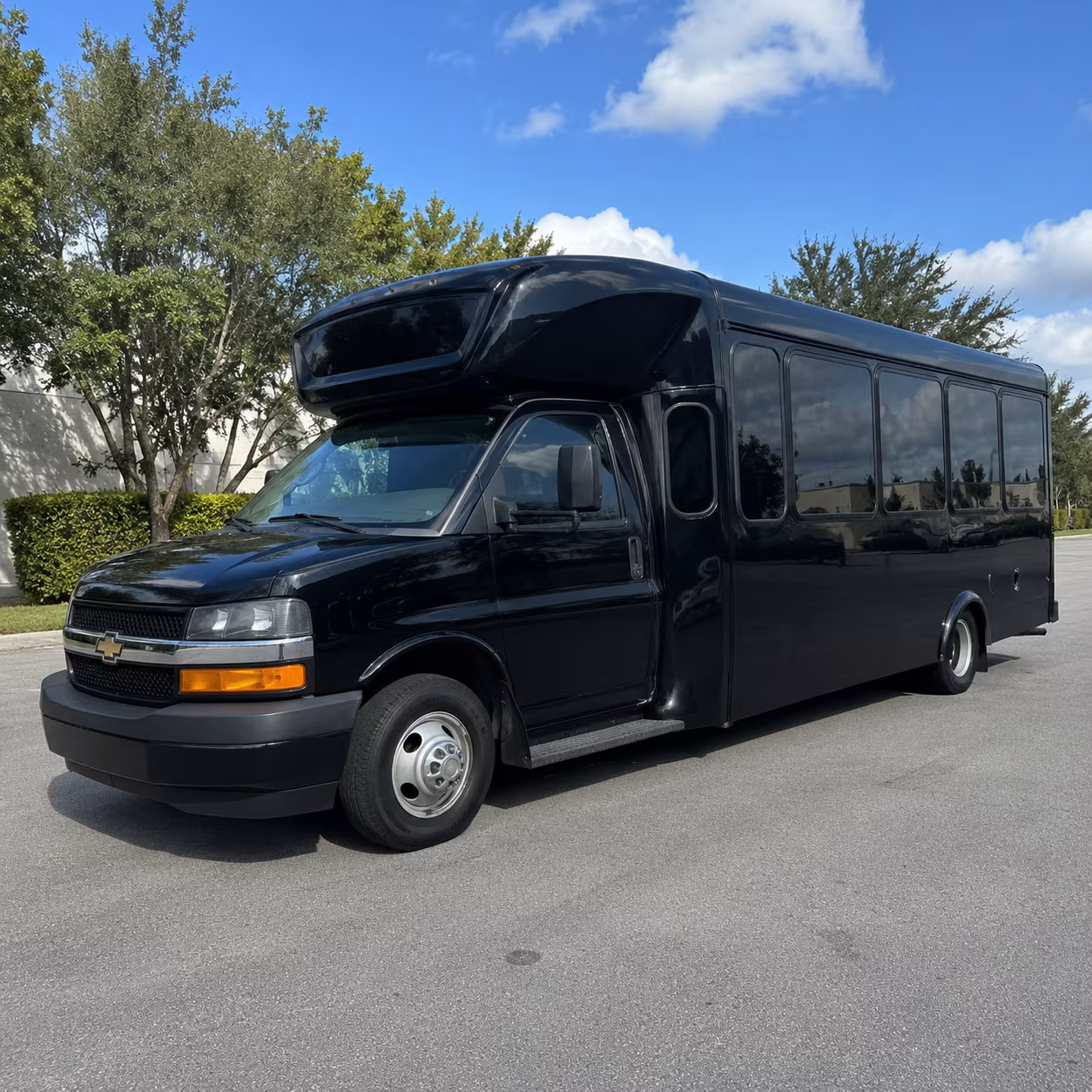 daytona international speedway party bus rental