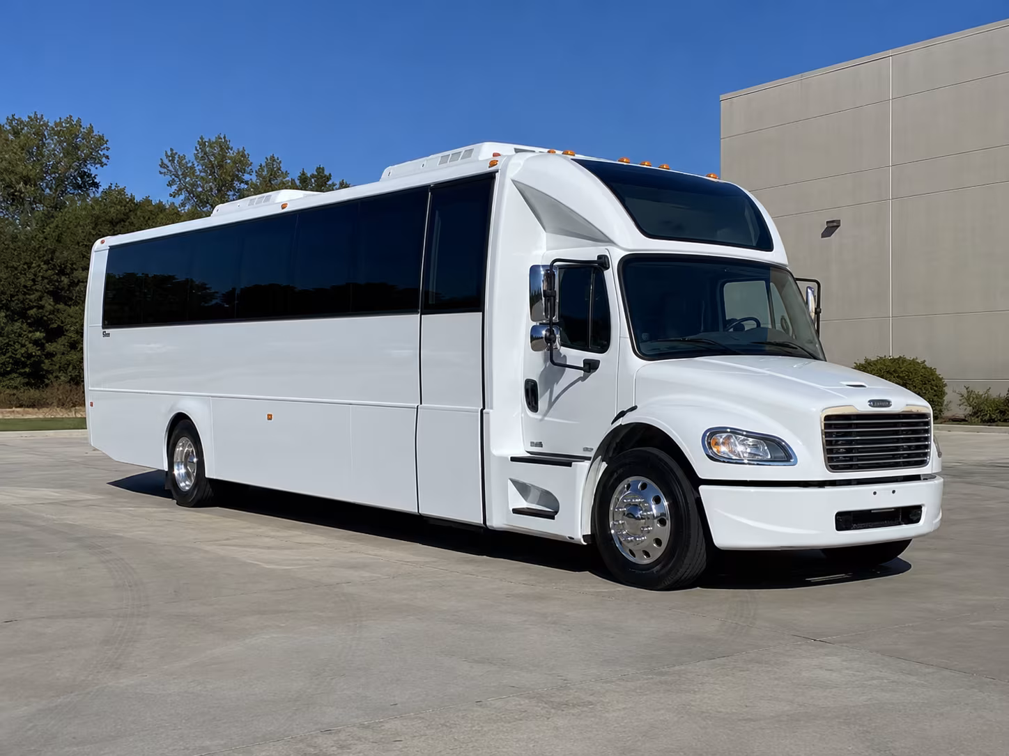 port orange 28 passenger party bus