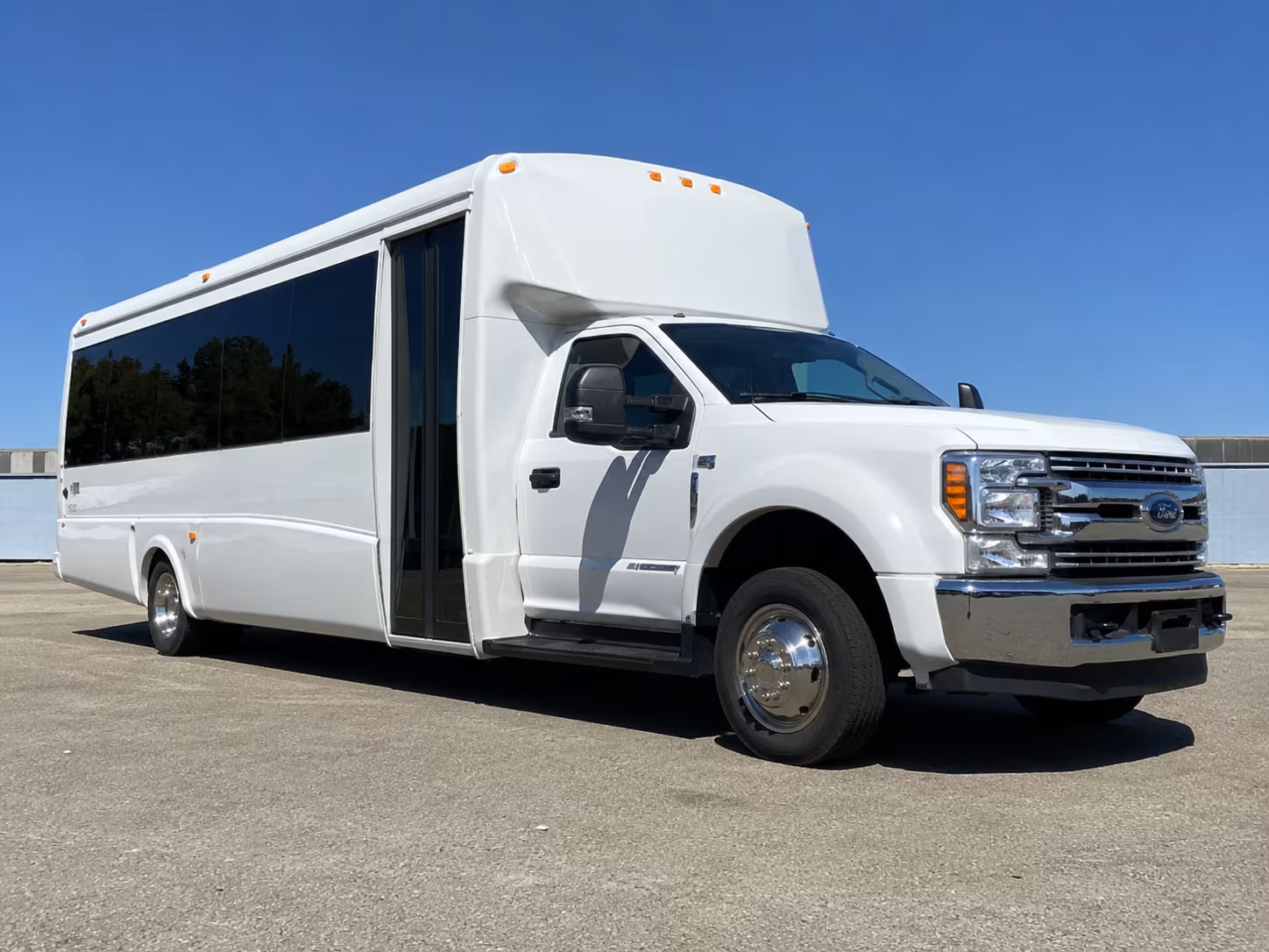 wedding and rehearsal dinner shuttle buses in port orange